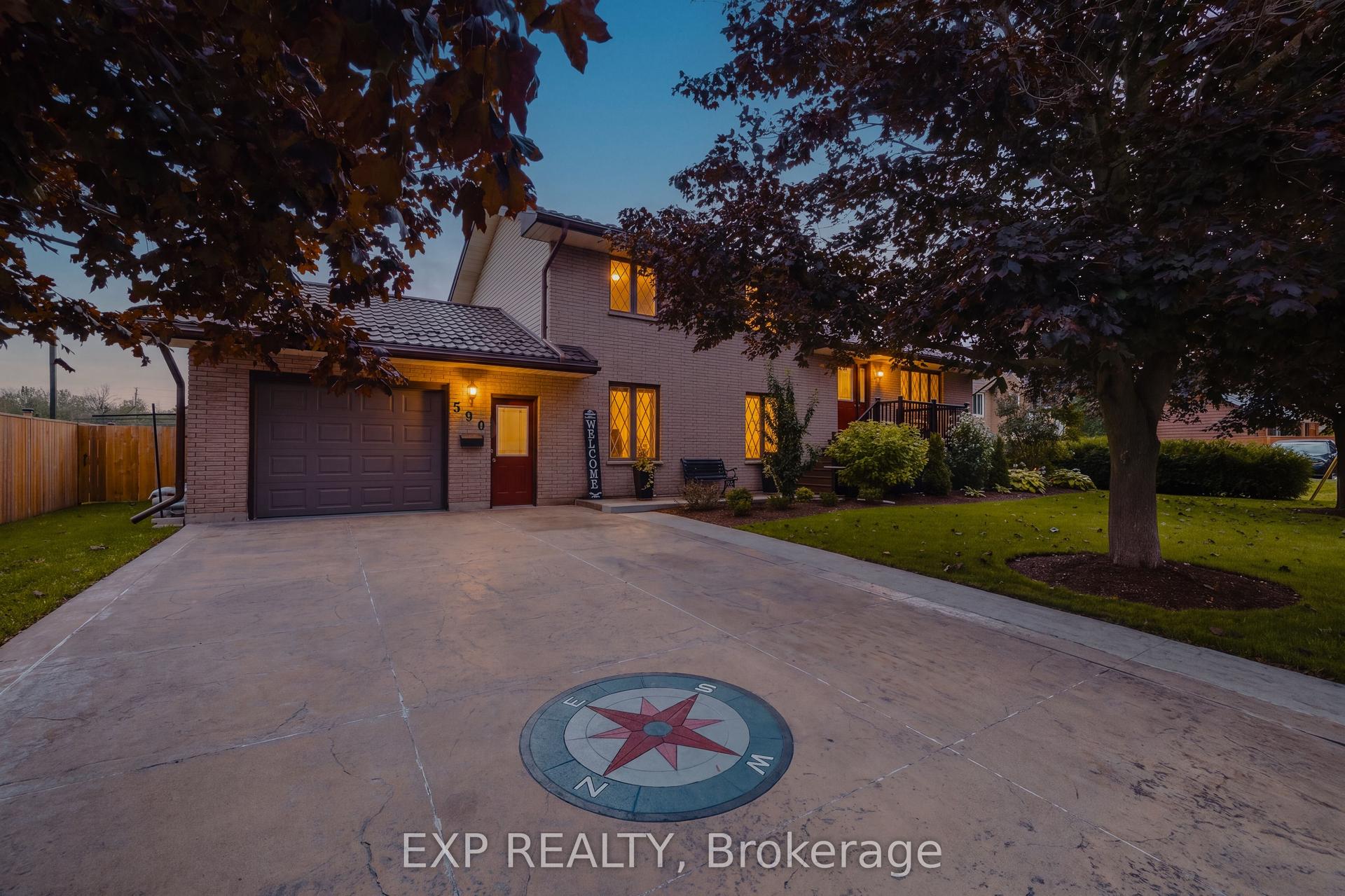 590 Albert Avenue N, North Perth — Detached for sale, photo 1