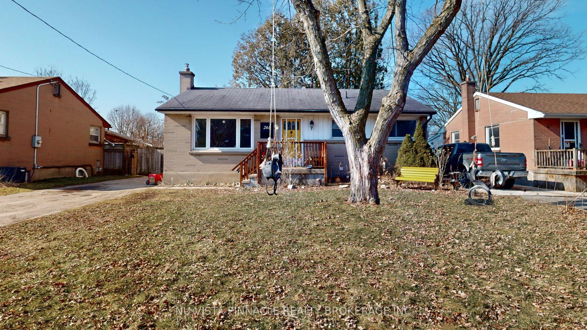 261 Winnipeg Street — photo 1
