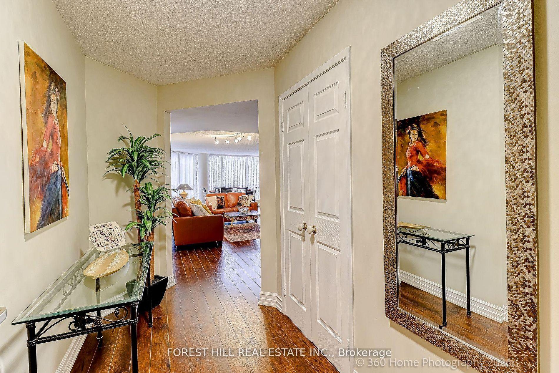45 Kingsbridge Garden Circle 204 #204 — photo 1