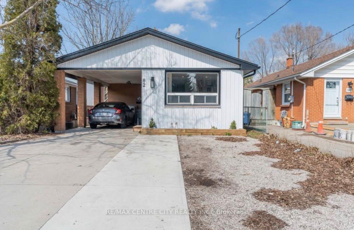 82 Emery Street W — photo 1