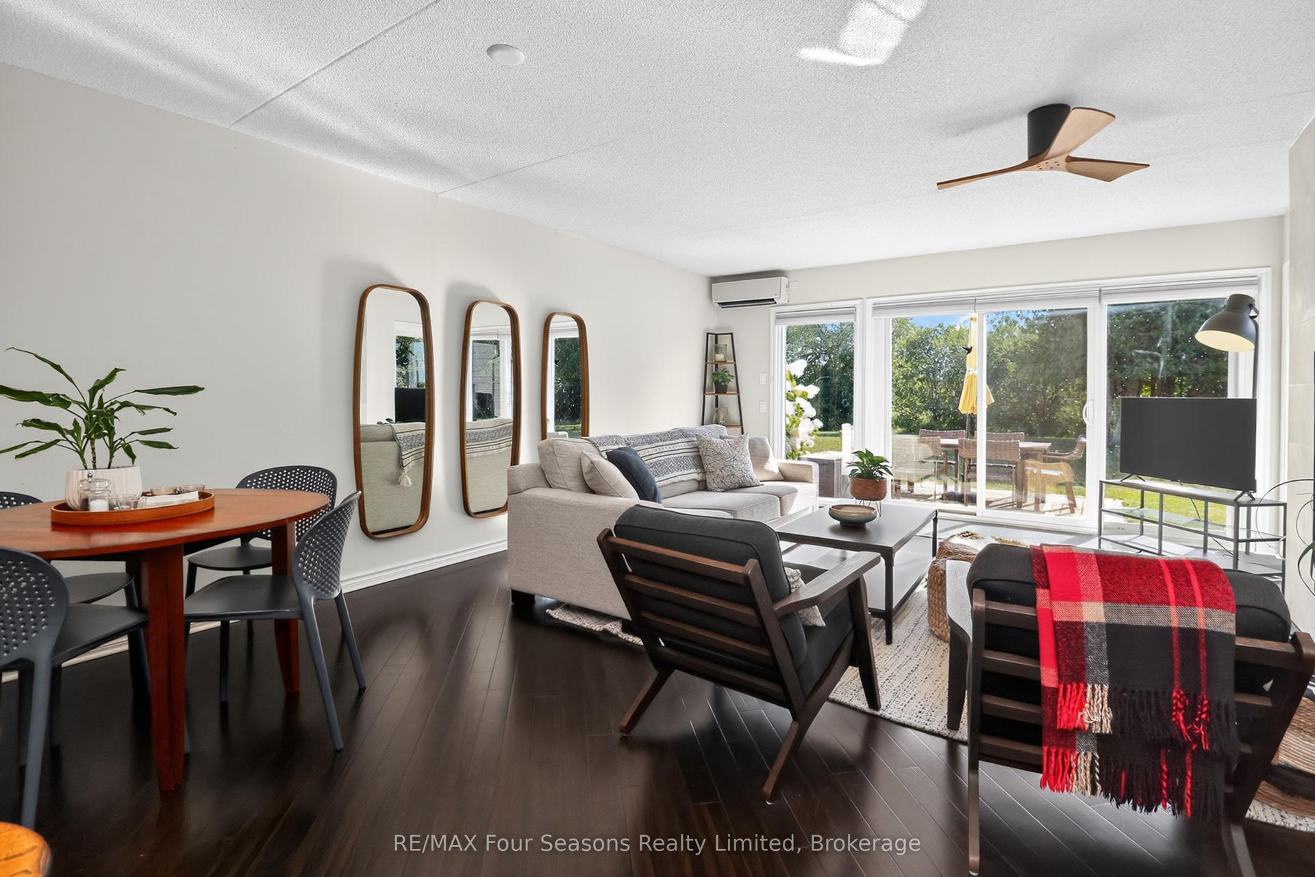 44 Trott Boulevard 13 #13, Collingwood — Condo Town for lease, photo 1