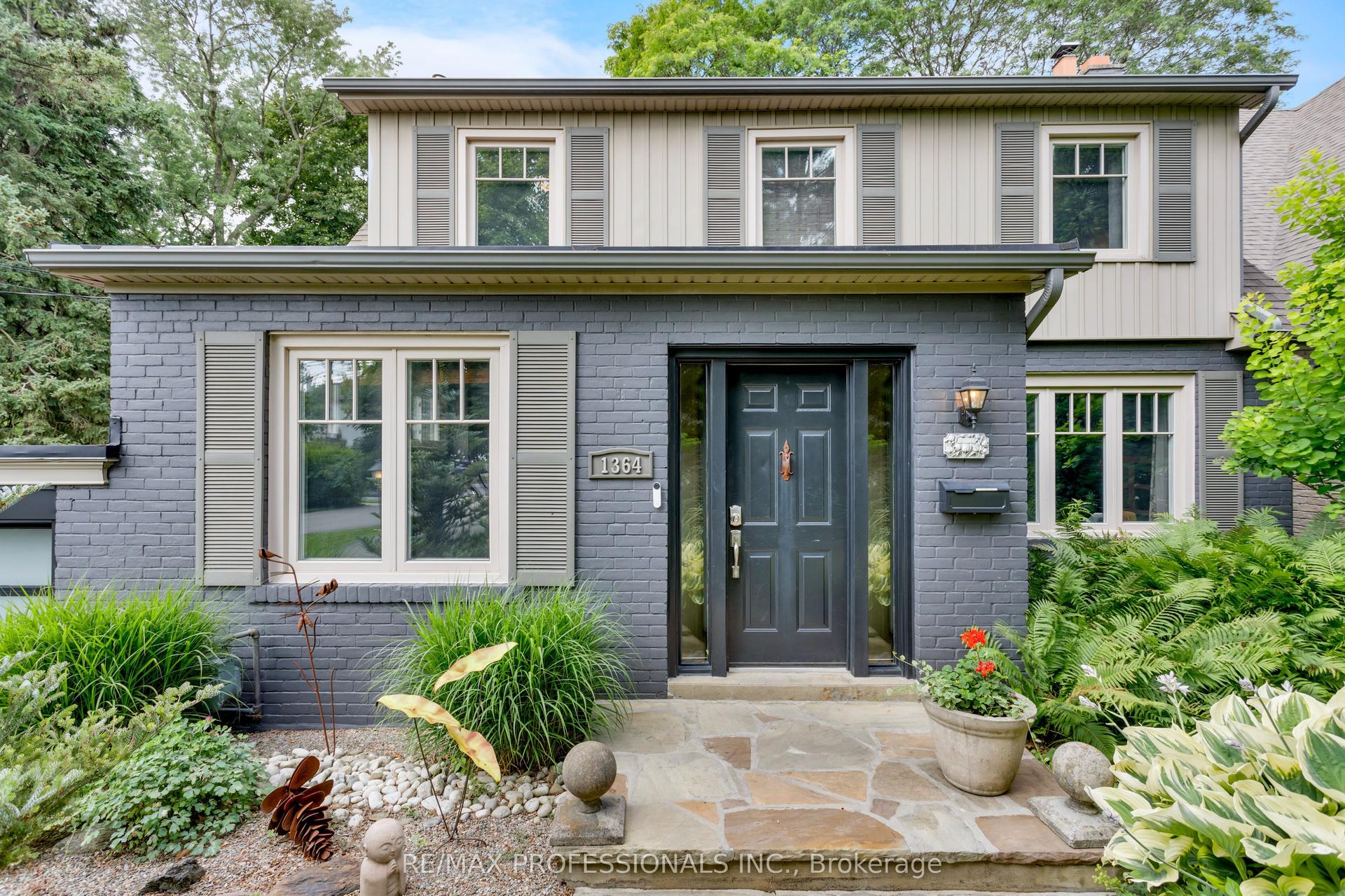 1364 Islington Avenue, Toronto — Detached for sale, photo 1