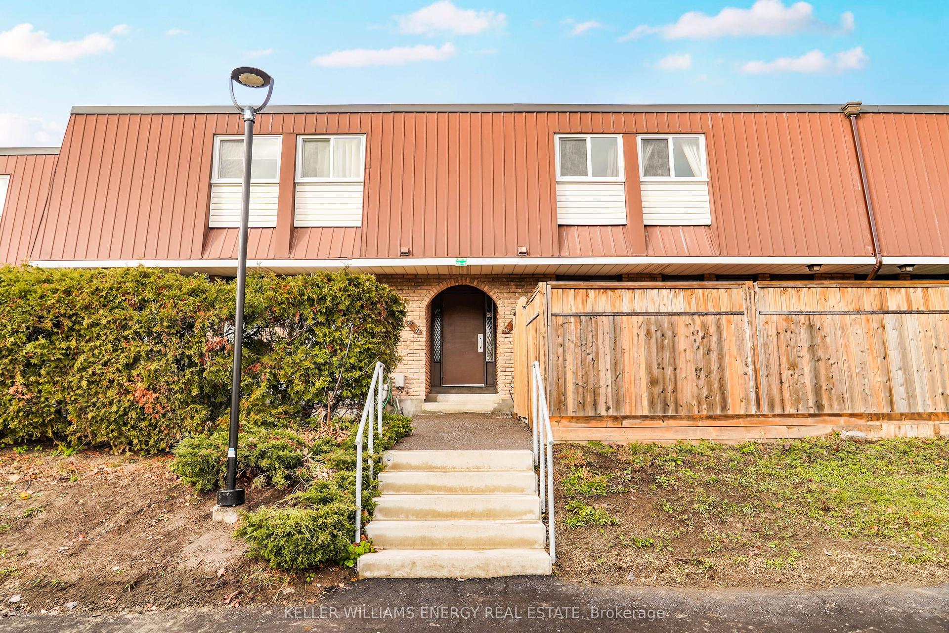 1333 Mary Street N 39 #39 — photo 1