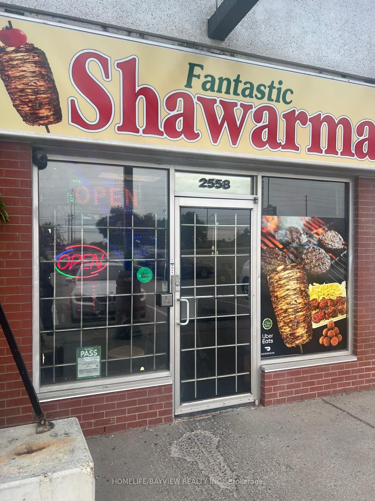 2558 Finch Avenue W 8A #8A — photo 1