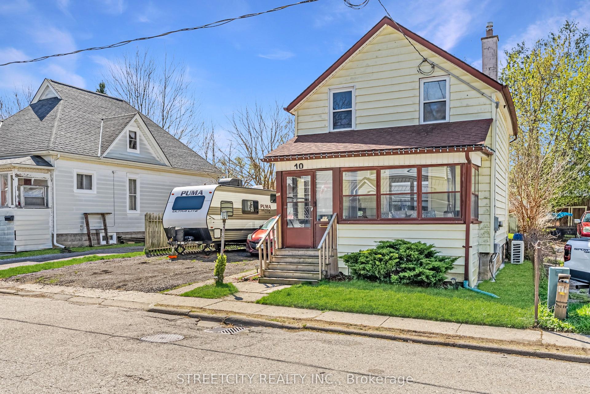 10 1/2 NAAMA Street — photo 1