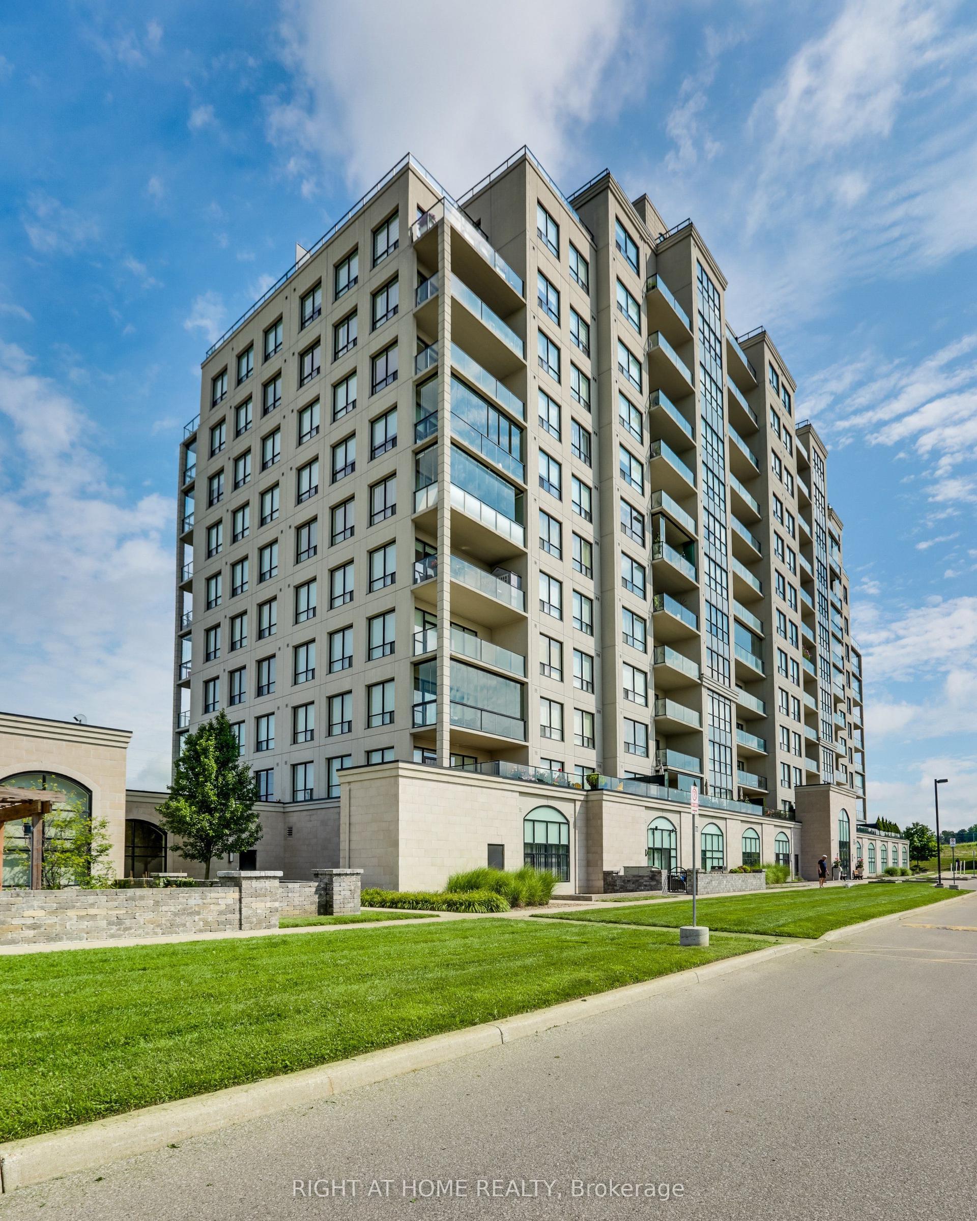 240 Villagewalk Boulevard 212 #212, London North — Condo for sale, photo 1