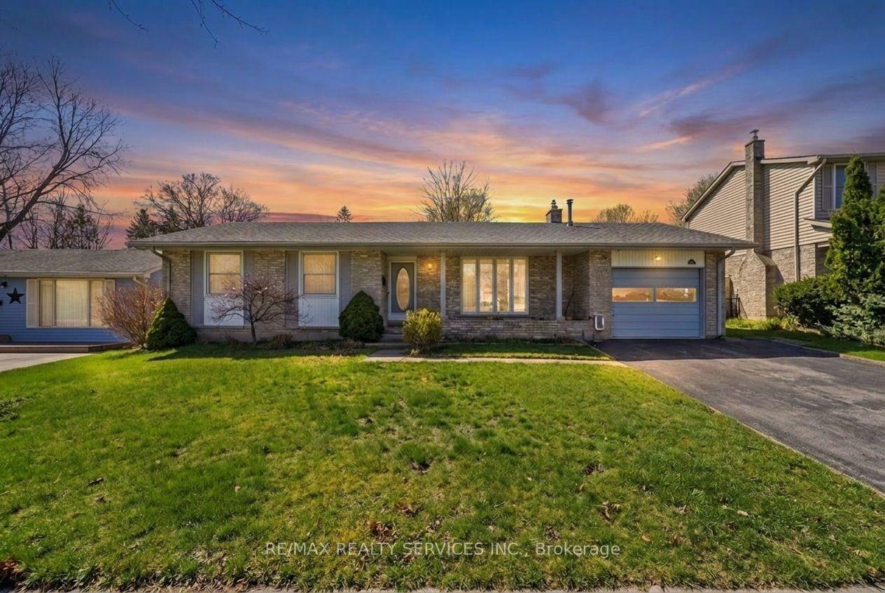 5 Chaucer Road — photo 1