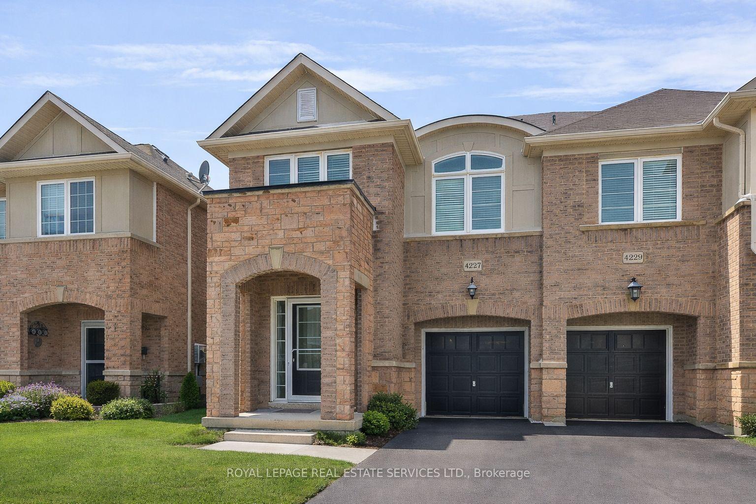 4227 Cole Crescent — photo 1