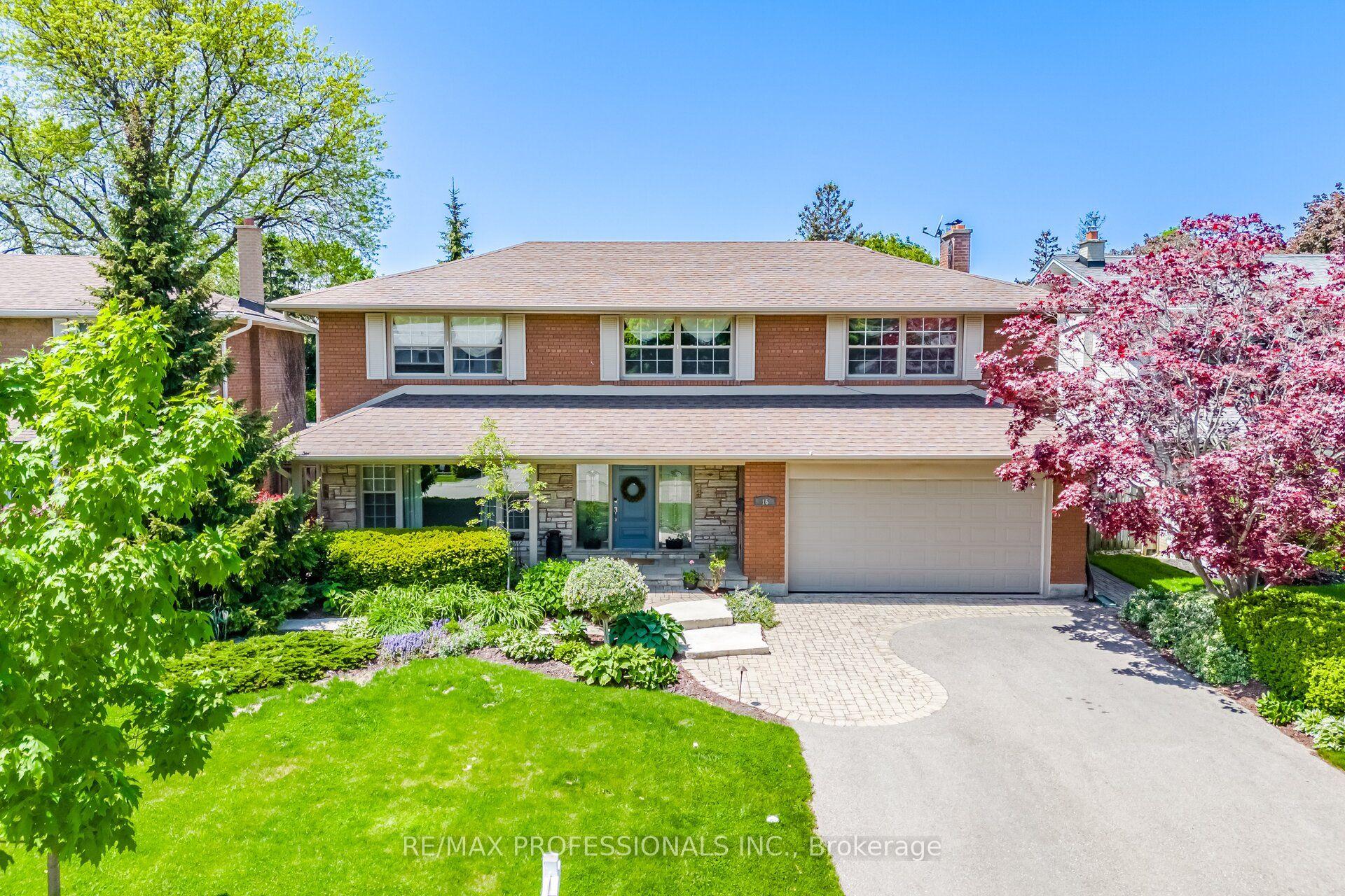 16 Cherry Post Crescent, Toronto — Detached for sale, photo 1
