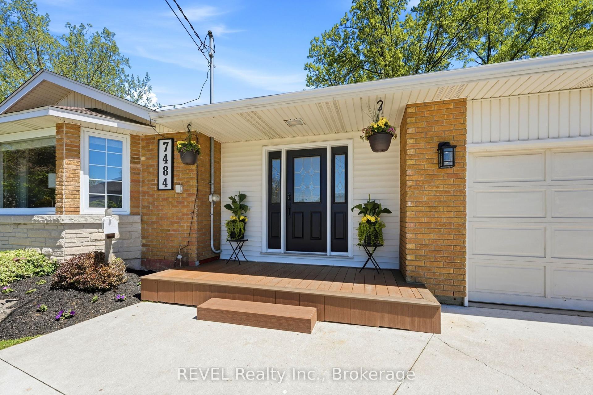 7484 Merritt Avenue — photo 1