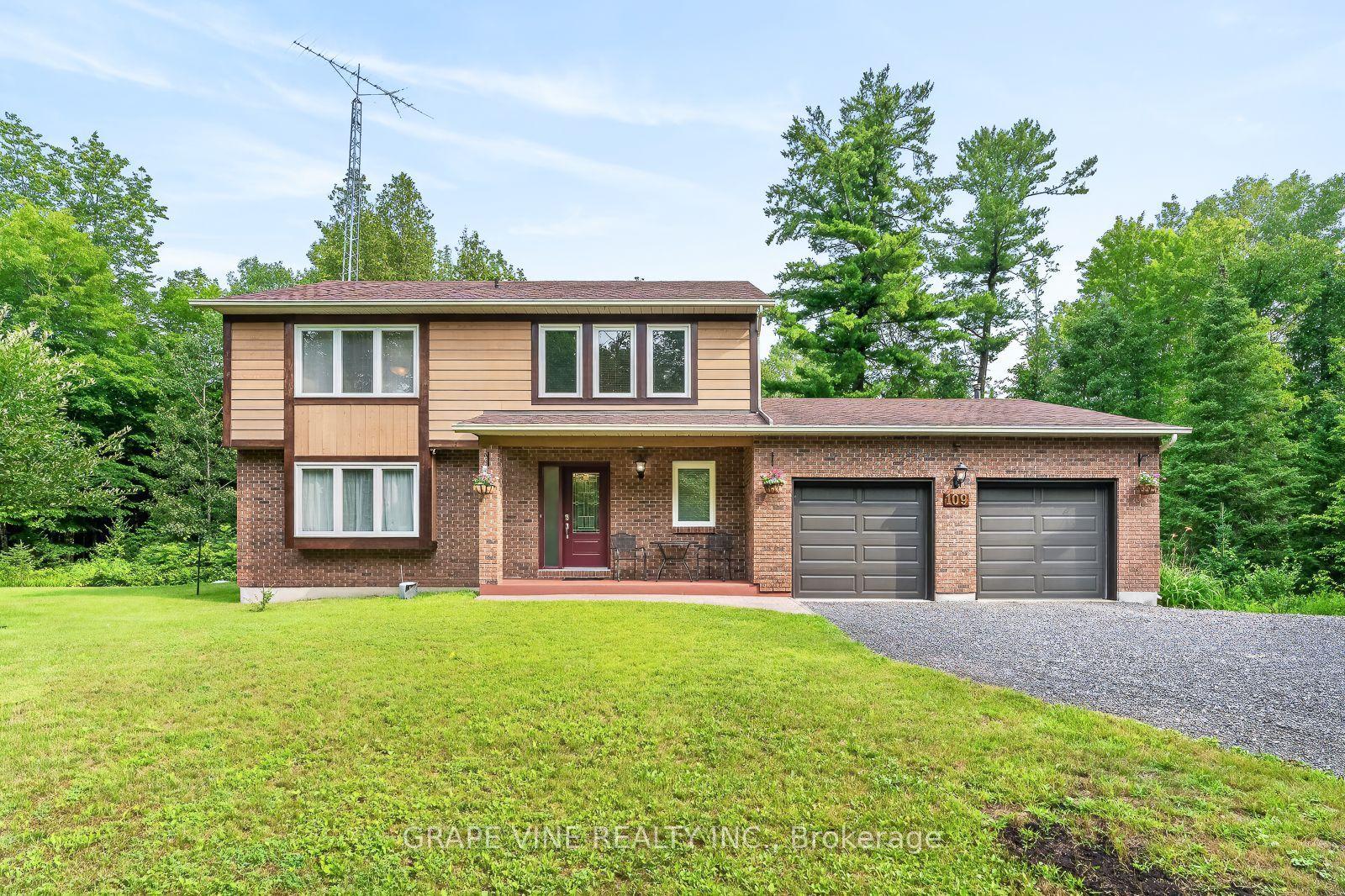 109 MIDVALE Drive, Carp - Huntley Ward — Detached for sale, photo 1