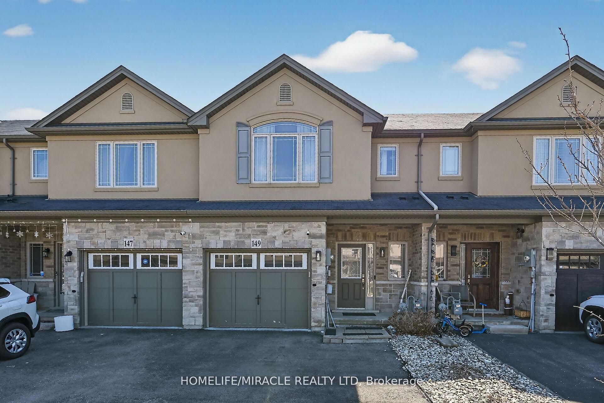 149 Kinsman Drive, Hamilton — Townhouse for sale, photo 1