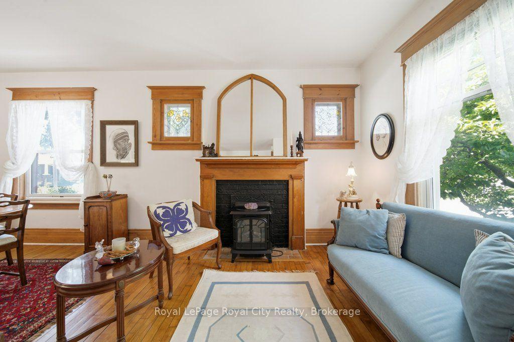 66 Raglan Street, Guelph — Detached for sale, photo 1