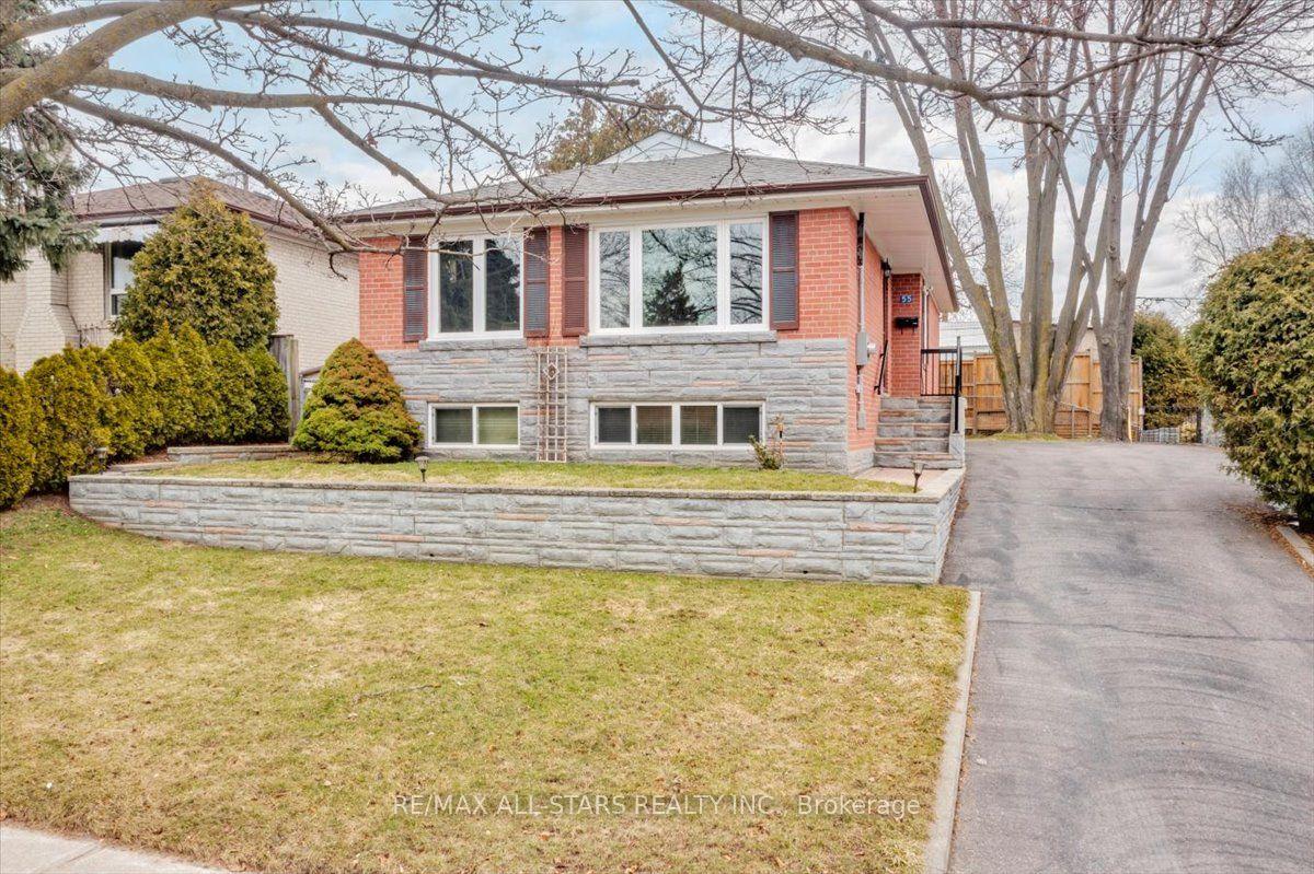 55 Sancrest Drive — photo 1