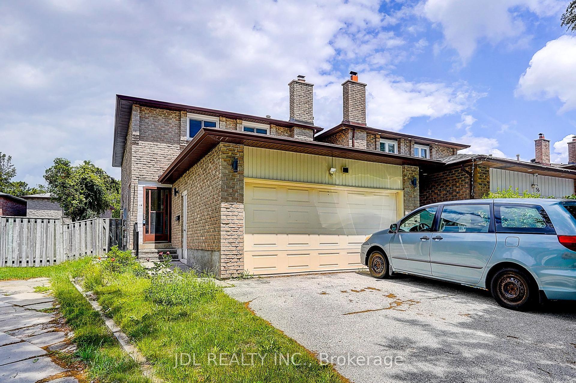 54 Providence Crescent — photo 1