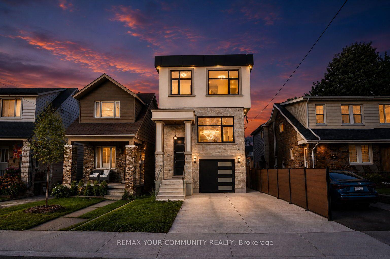 49 Wayland Avenue, Toronto — Detached for sale, photo 1