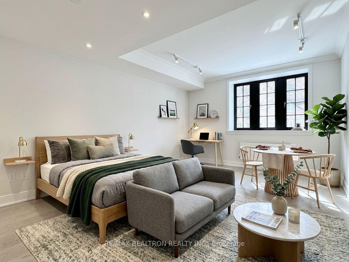2 Clarendon Avenue 105 #105, Toronto — Condo for lease, photo 1