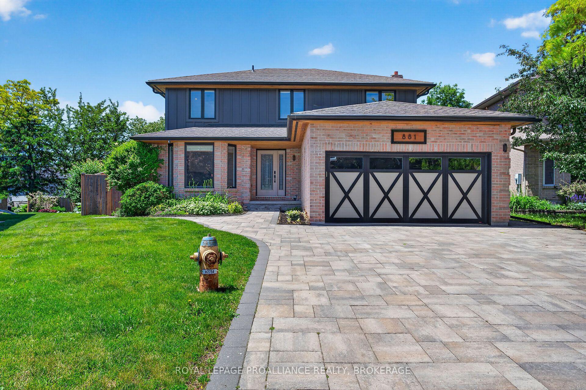 881 Irving Court — photo 1