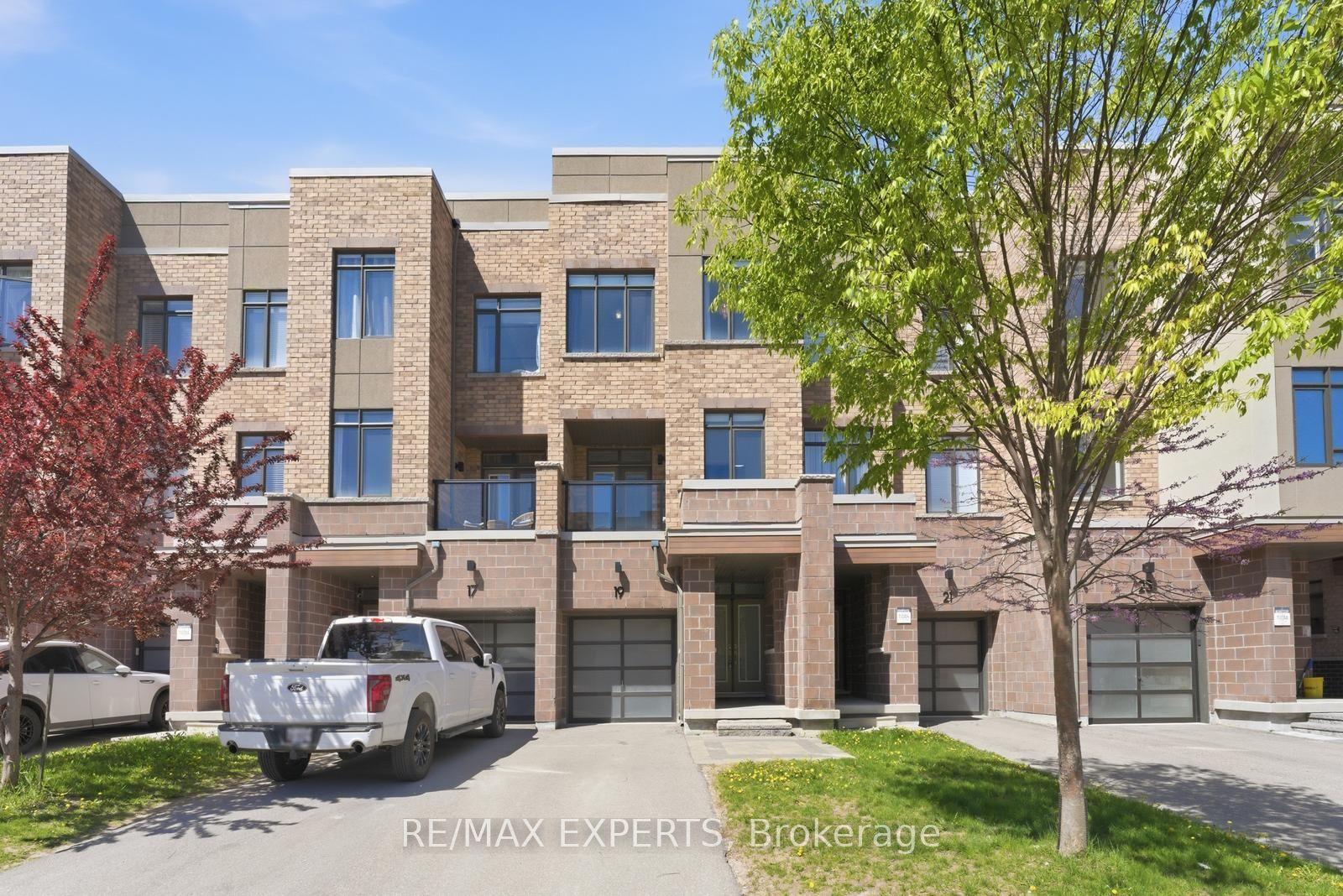 19 Fancamp Drive — photo 1