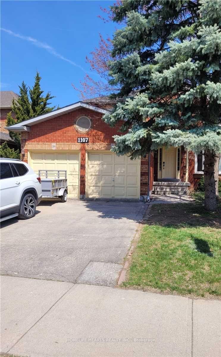 1107 Thoresby Drive — photo 1