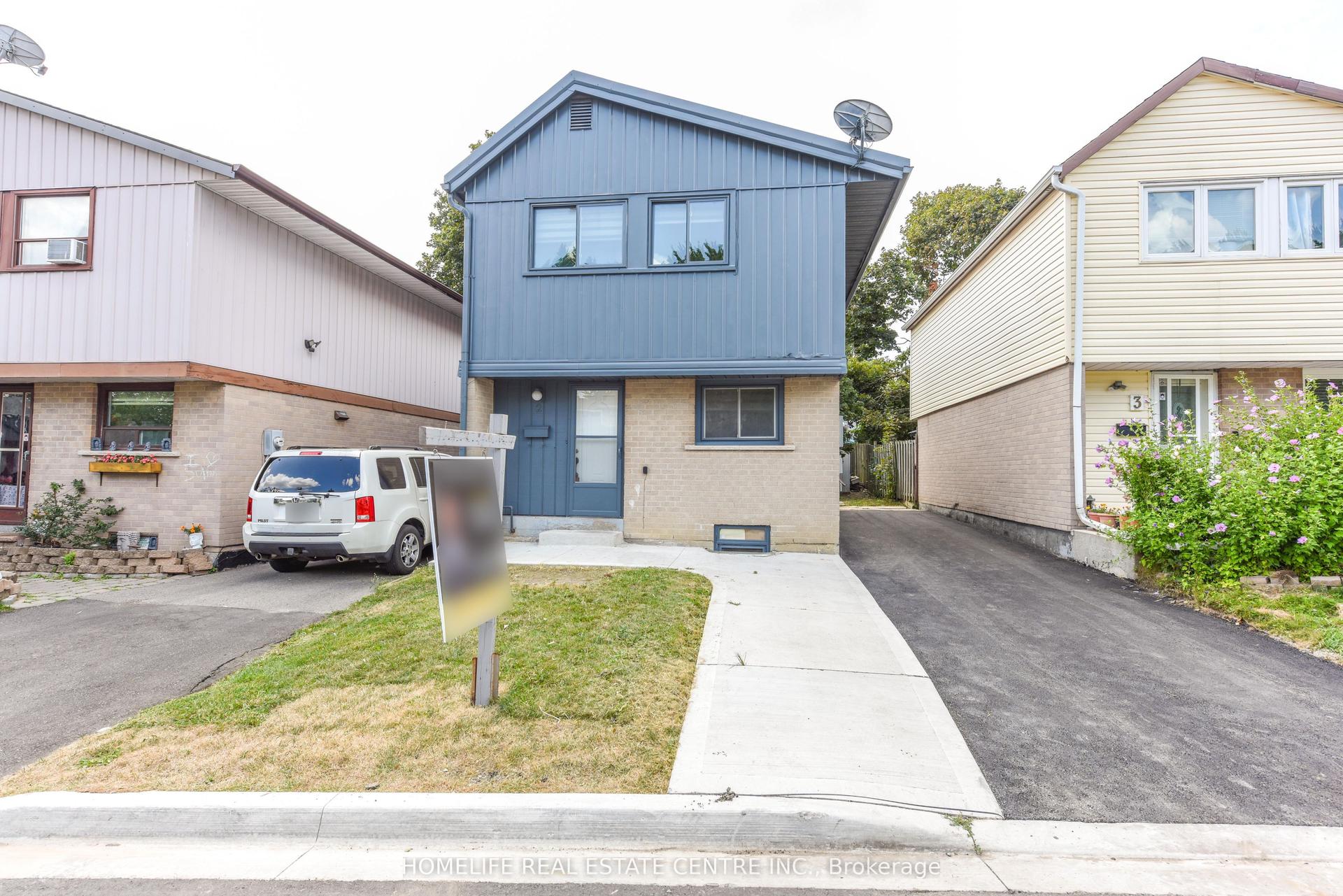 2 Hilda Court, Brampton — Detached for sale, photo 1