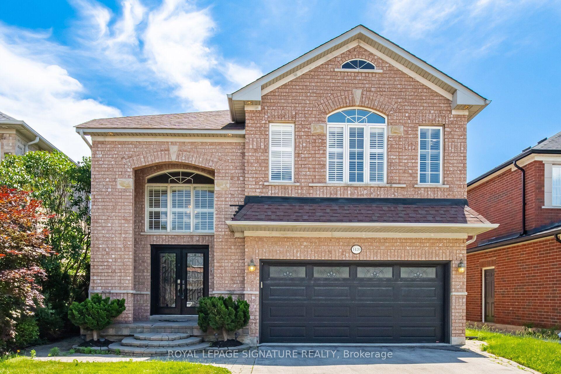 1420 Derby County Crescent — photo 1