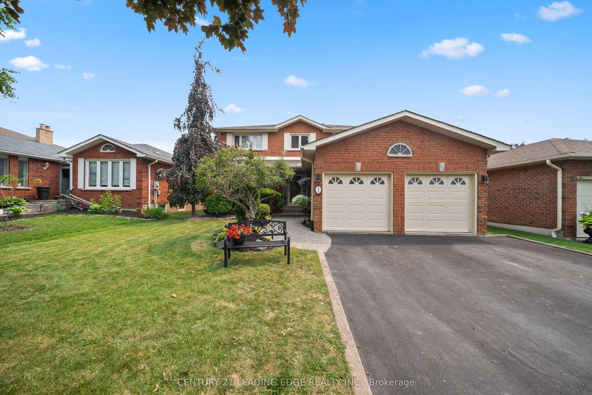 135 Aspen Crescent, Whitchurch-Stouffville — Detached for sale, photo 1