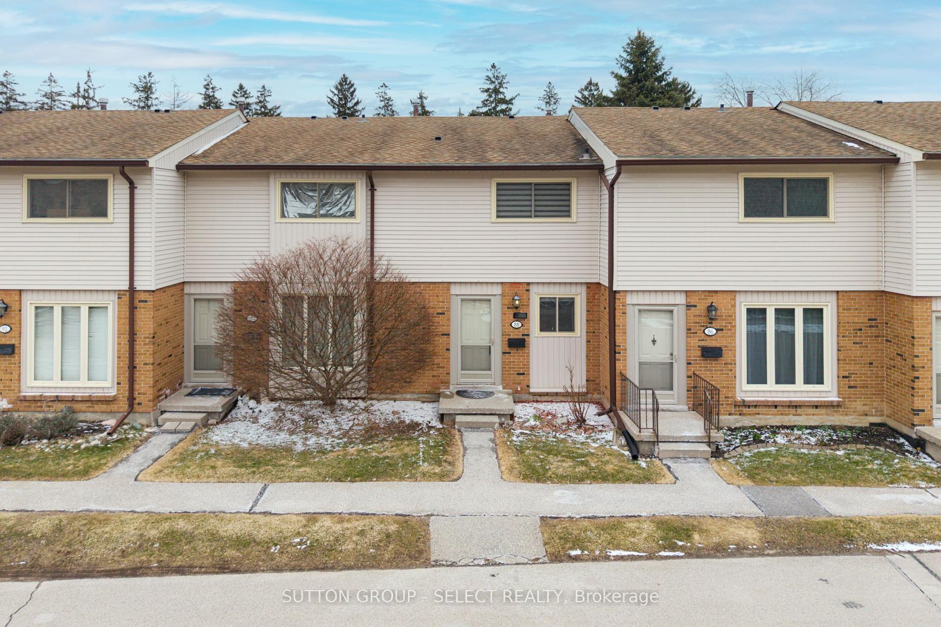 1328 Commissioners Road W 88 #88 — photo 1