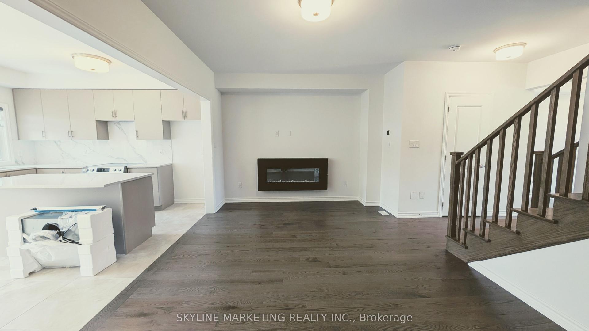 90 Markham Veterans Street, Markham — Townhouse for lease, photo 1