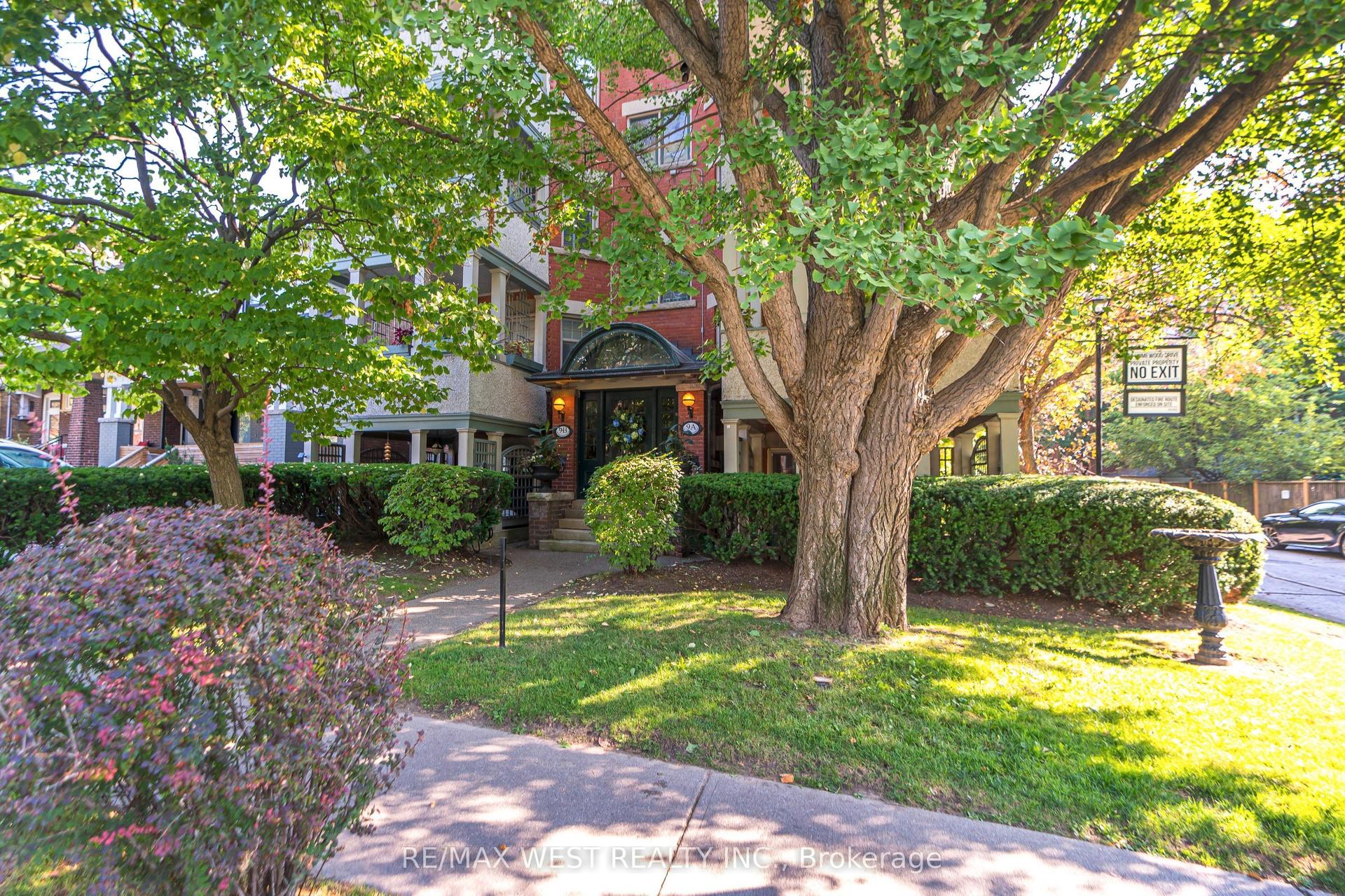 9B Humewood Drive, Toronto — Detached for sale, photo 1