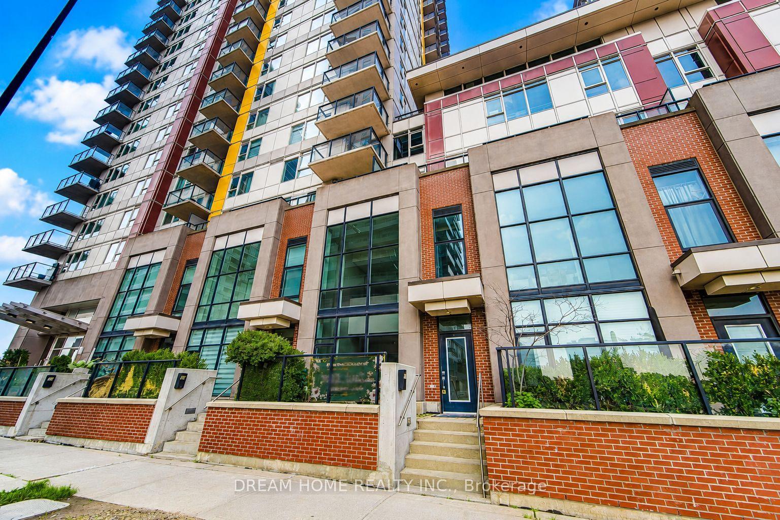 17 Town Centre Court, Toronto — Condo Town for sale, photo 1