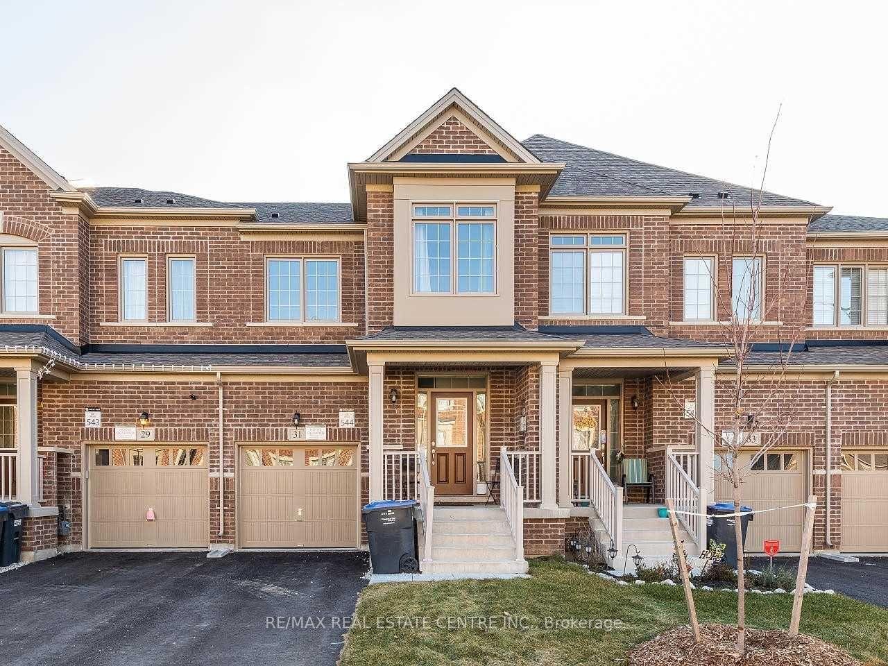 31 Brushwood Drive, Brampton — Townhouse for lease, photo 1