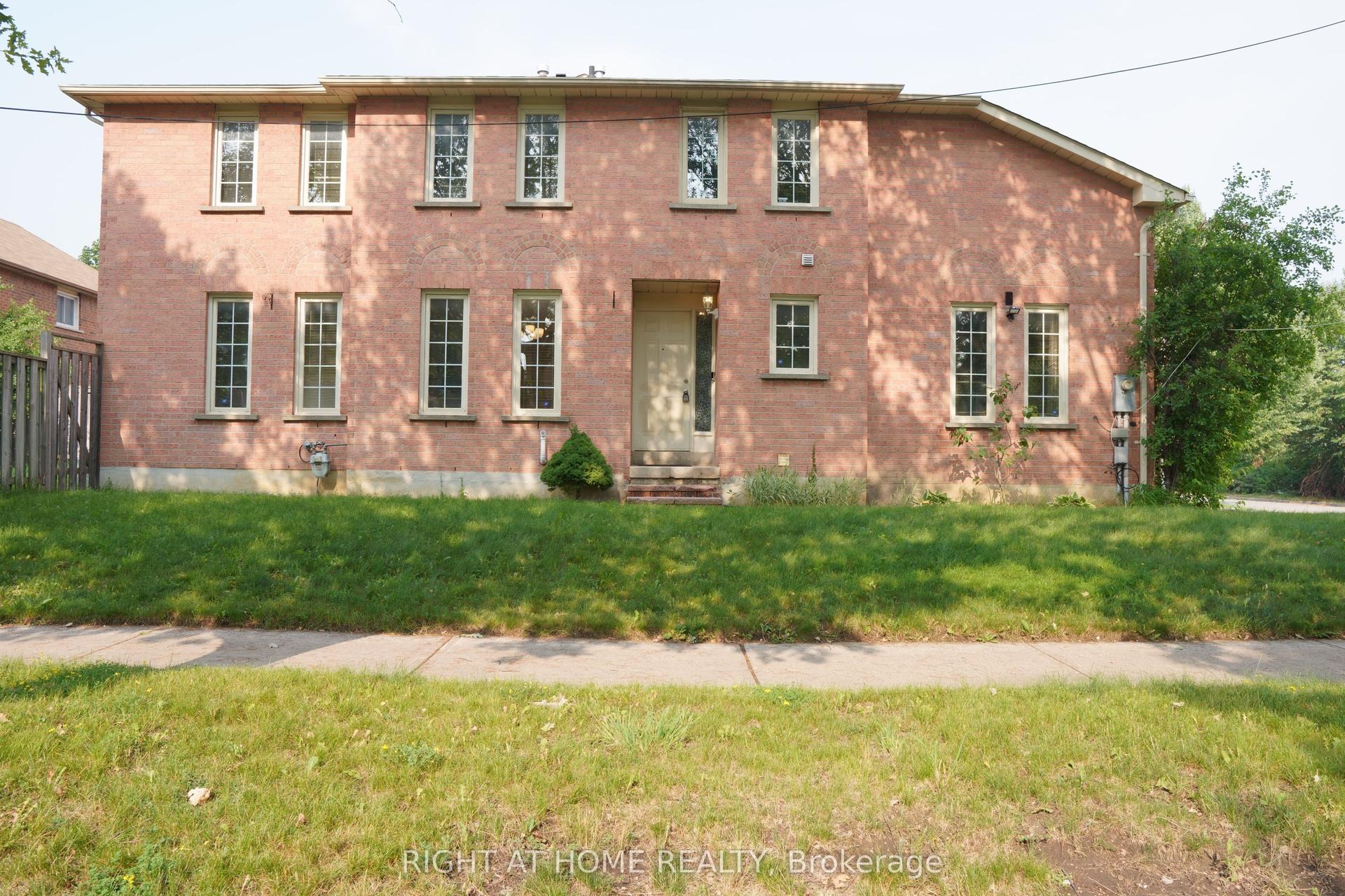 50 Oldhill Street, Richmond Hill — Townhouse for lease, photo 1