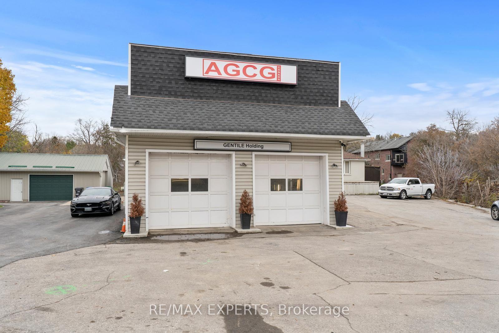 142 King Street E — photo 1