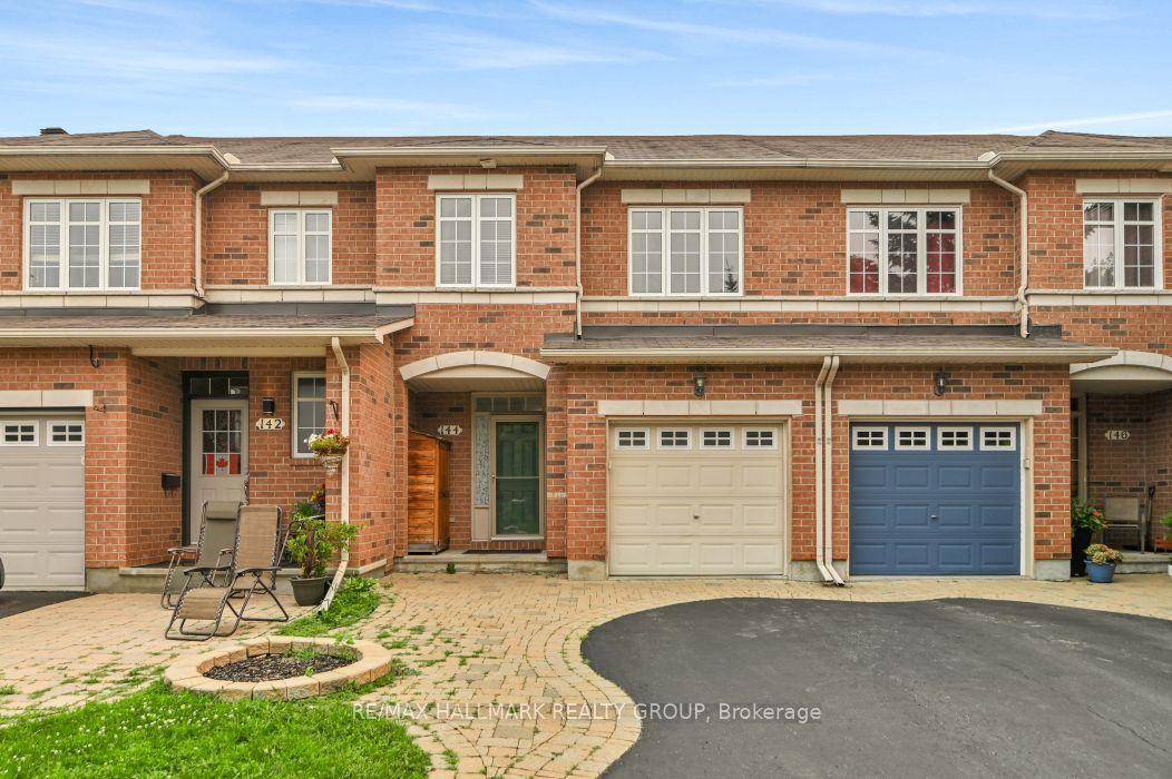 144 Trail Side Circle, Orleans - Cumberland and Area — Townhouse for sale, photo 1