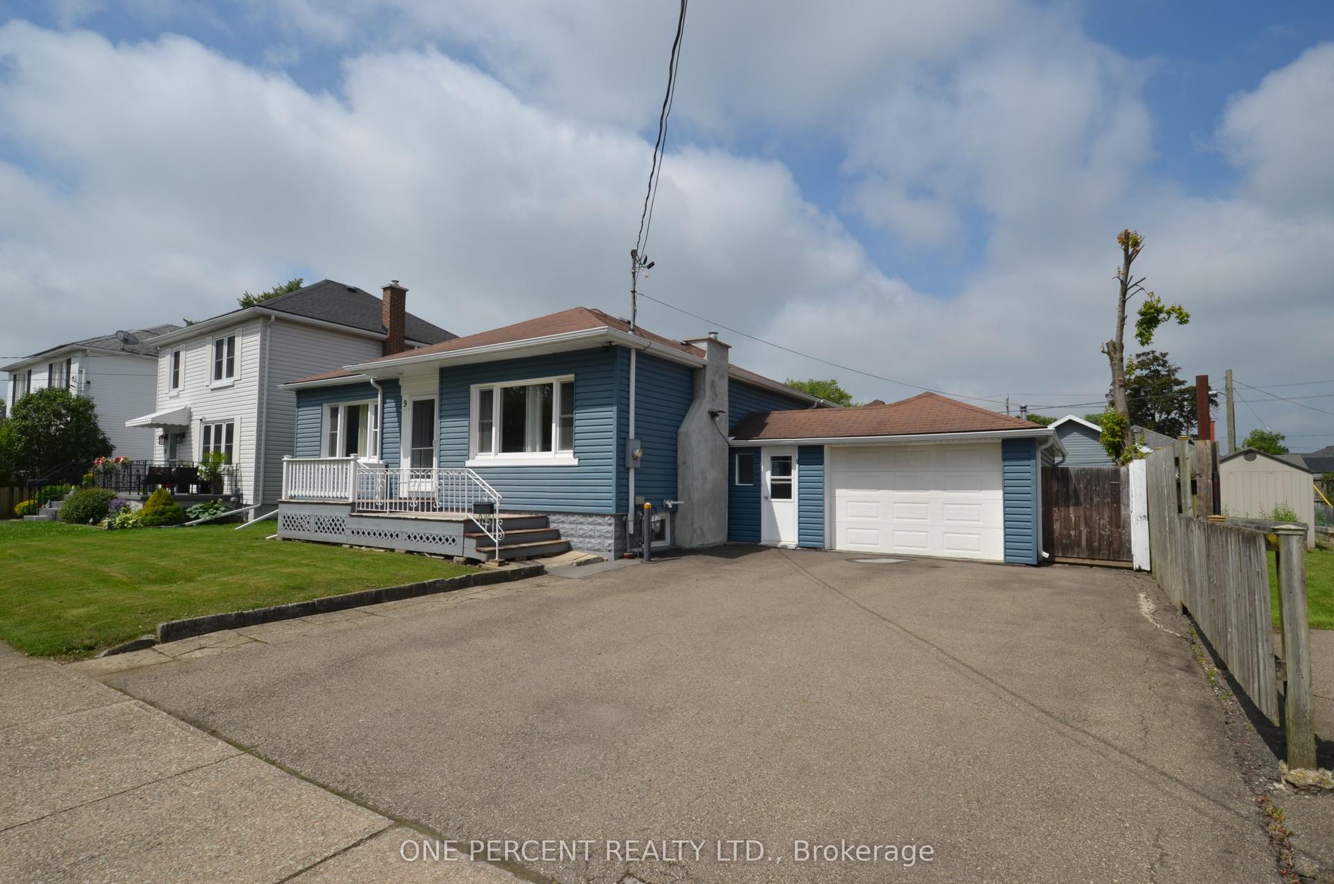 9 Lyons Avenue, Welland — Detached for sale, photo 1