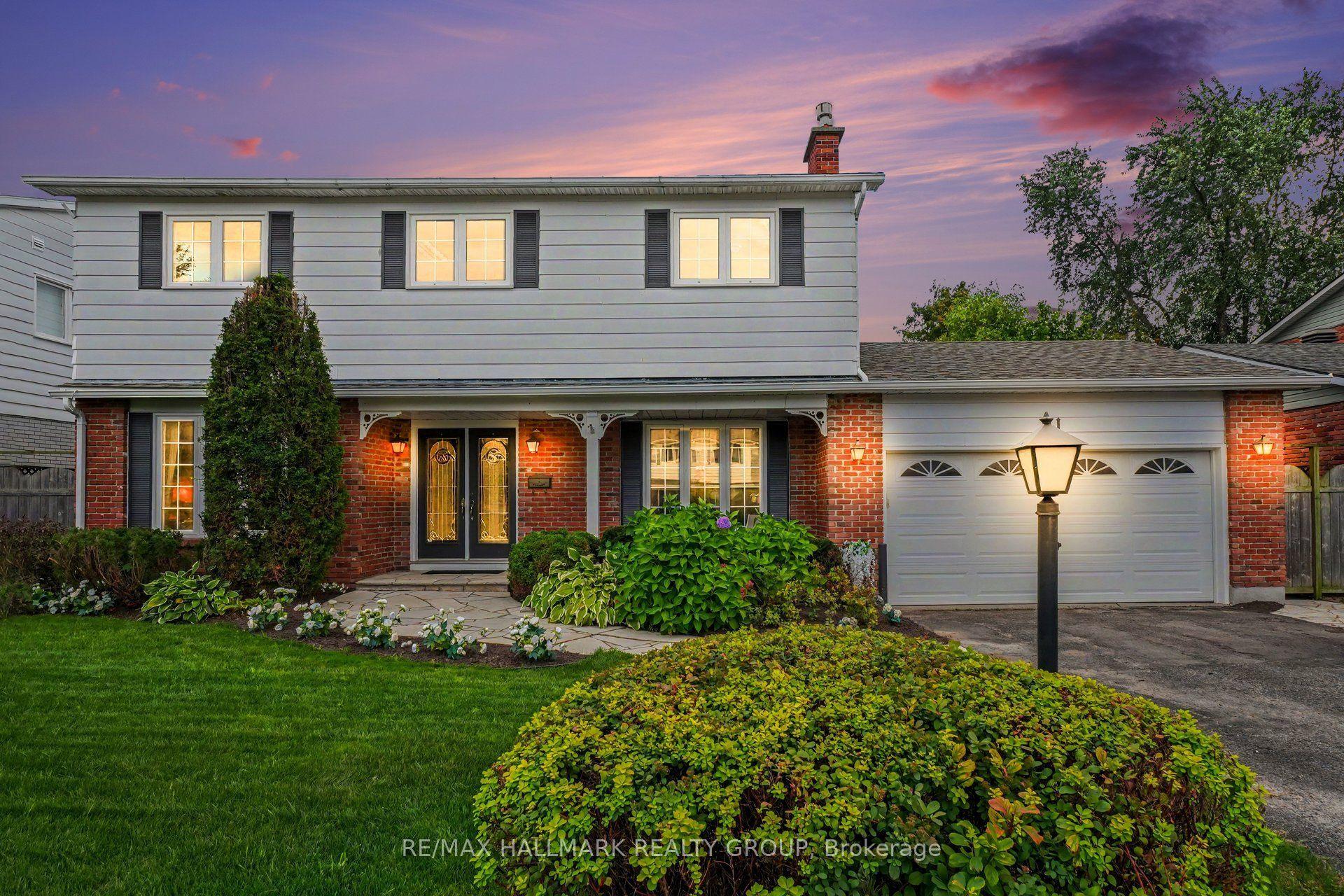 41 Denewood Crescent, Country Place - Pineglen - Crestview and Area — Detached for sale, photo 1