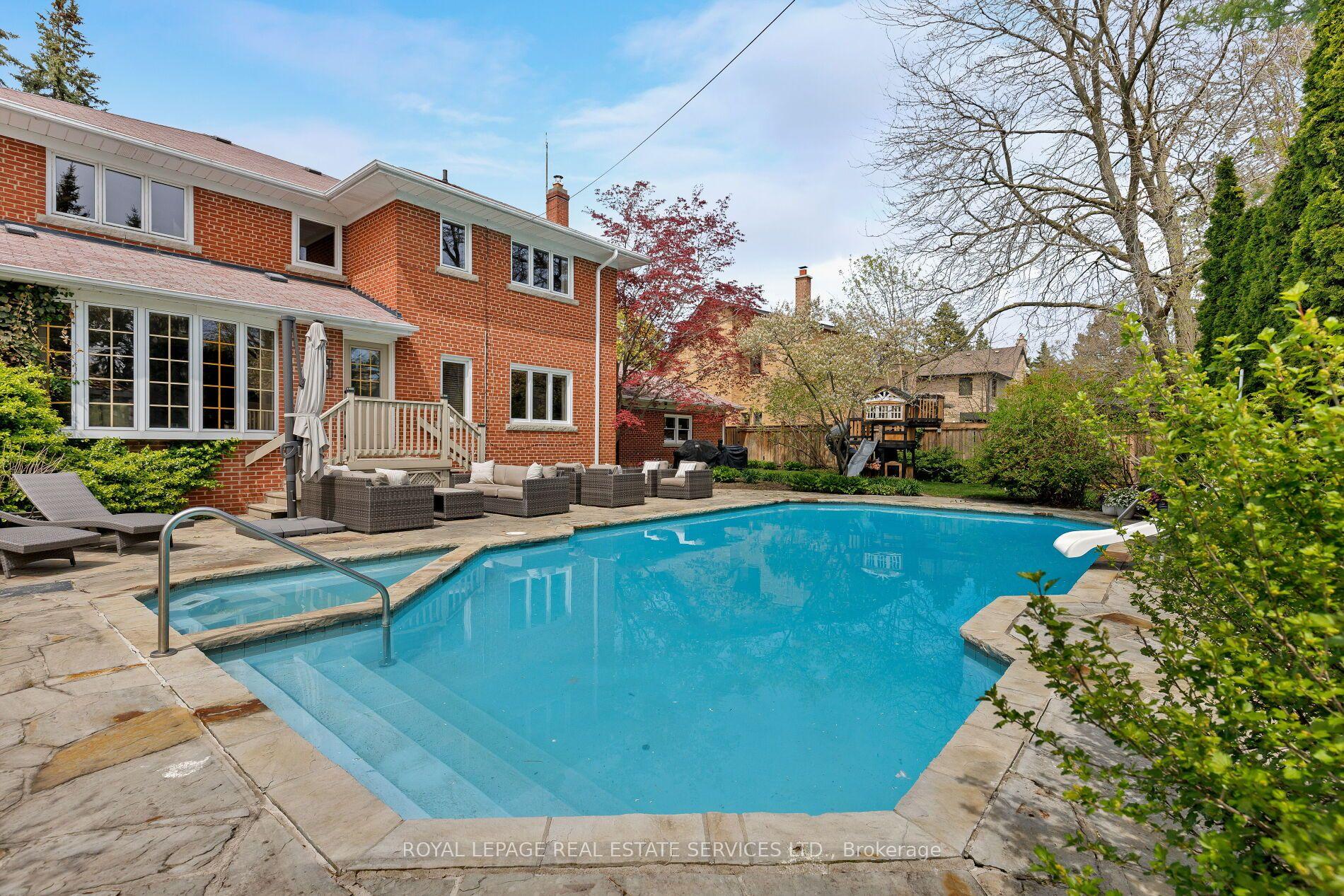 35 Bywood Drive — photo 1