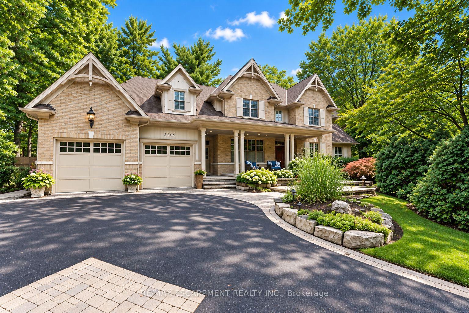 2209 Pineneedle Row, Mississauga — Detached for sale, photo 1