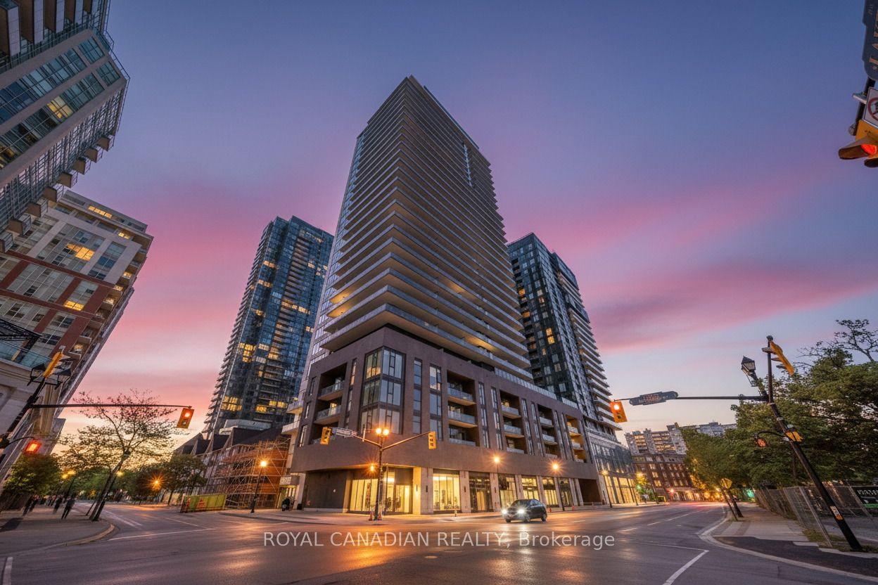 2075 Lakeshore Road 610 #610 — photo 1