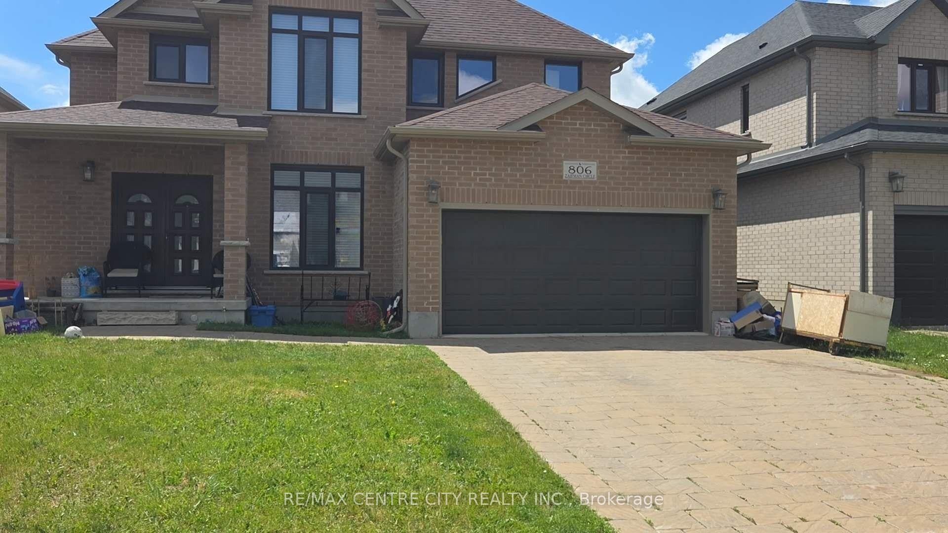 806 Zaifman Circle — photo 1