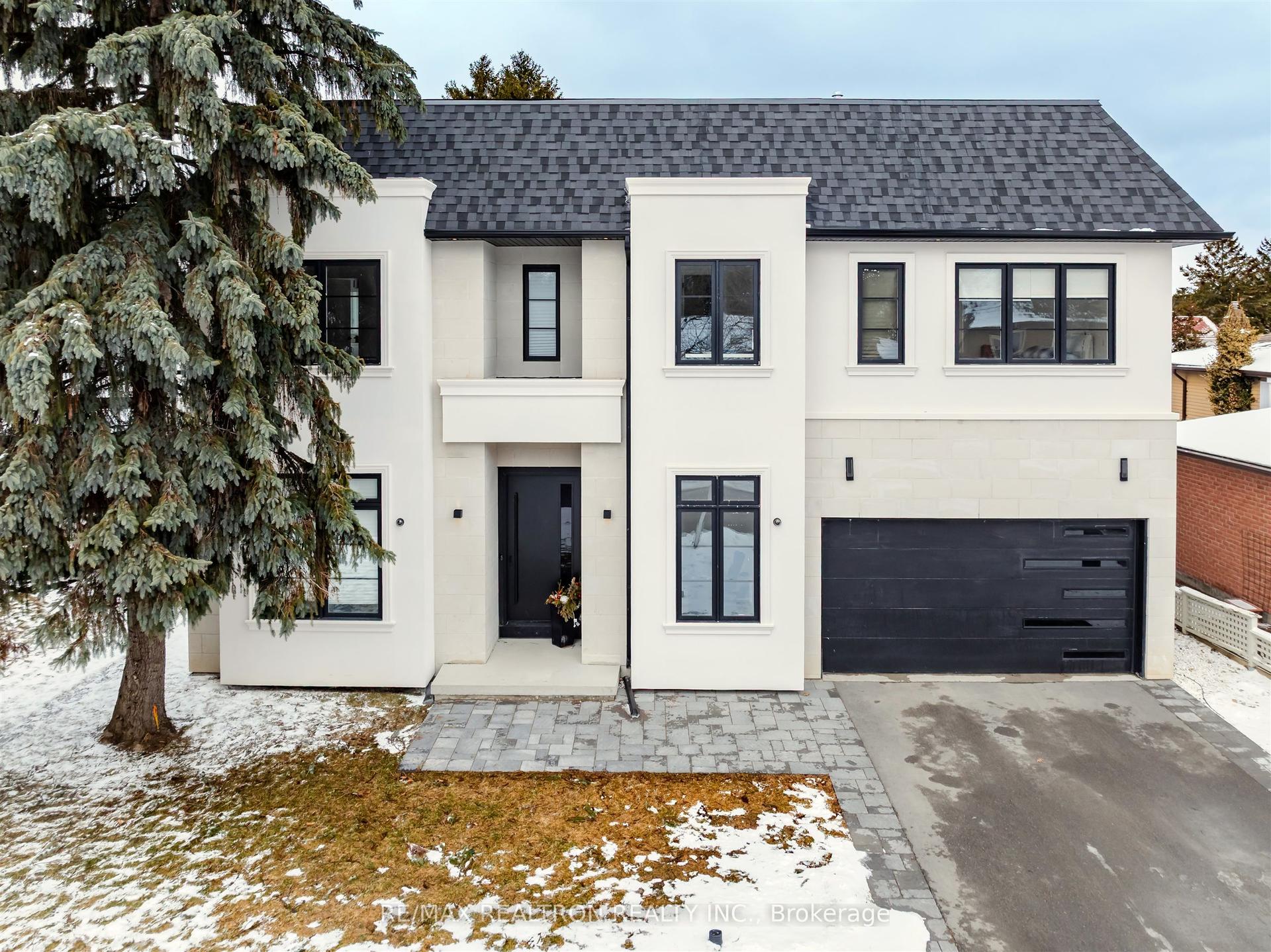 32 Cossar Drive — photo 1