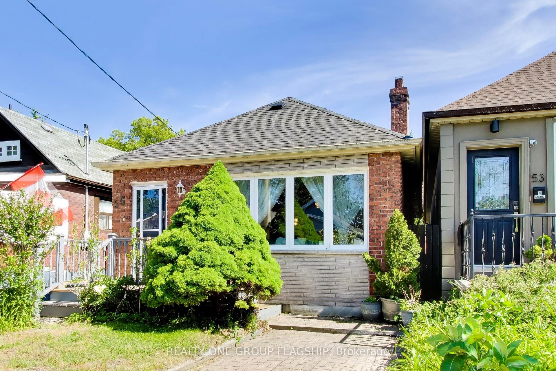 55 Frater Avenue, Toronto — Detached for sale, photo 1