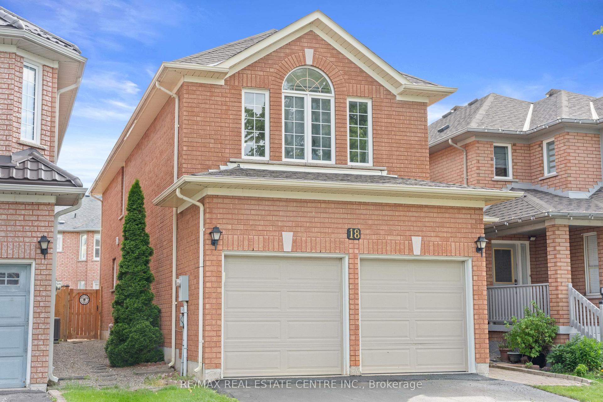 18 Velvet Grass Lane, Brampton — Detached for sale, photo 1