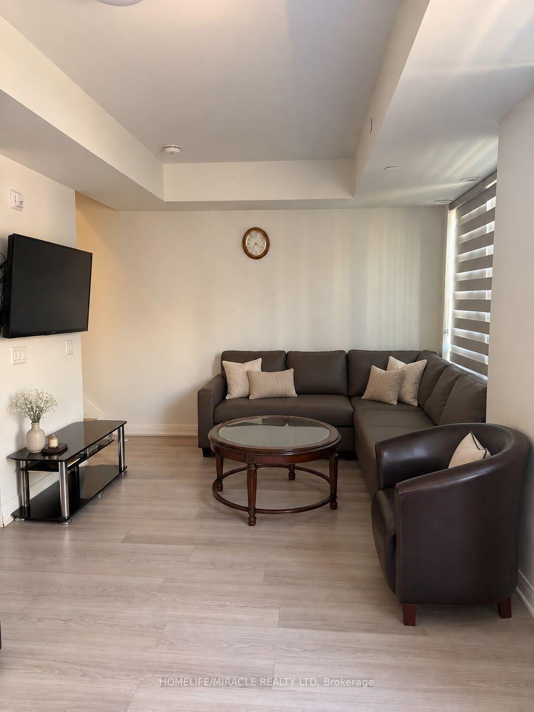 75 Attmar Drive 360 #360, Brampton — Condo Town for lease, photo 1