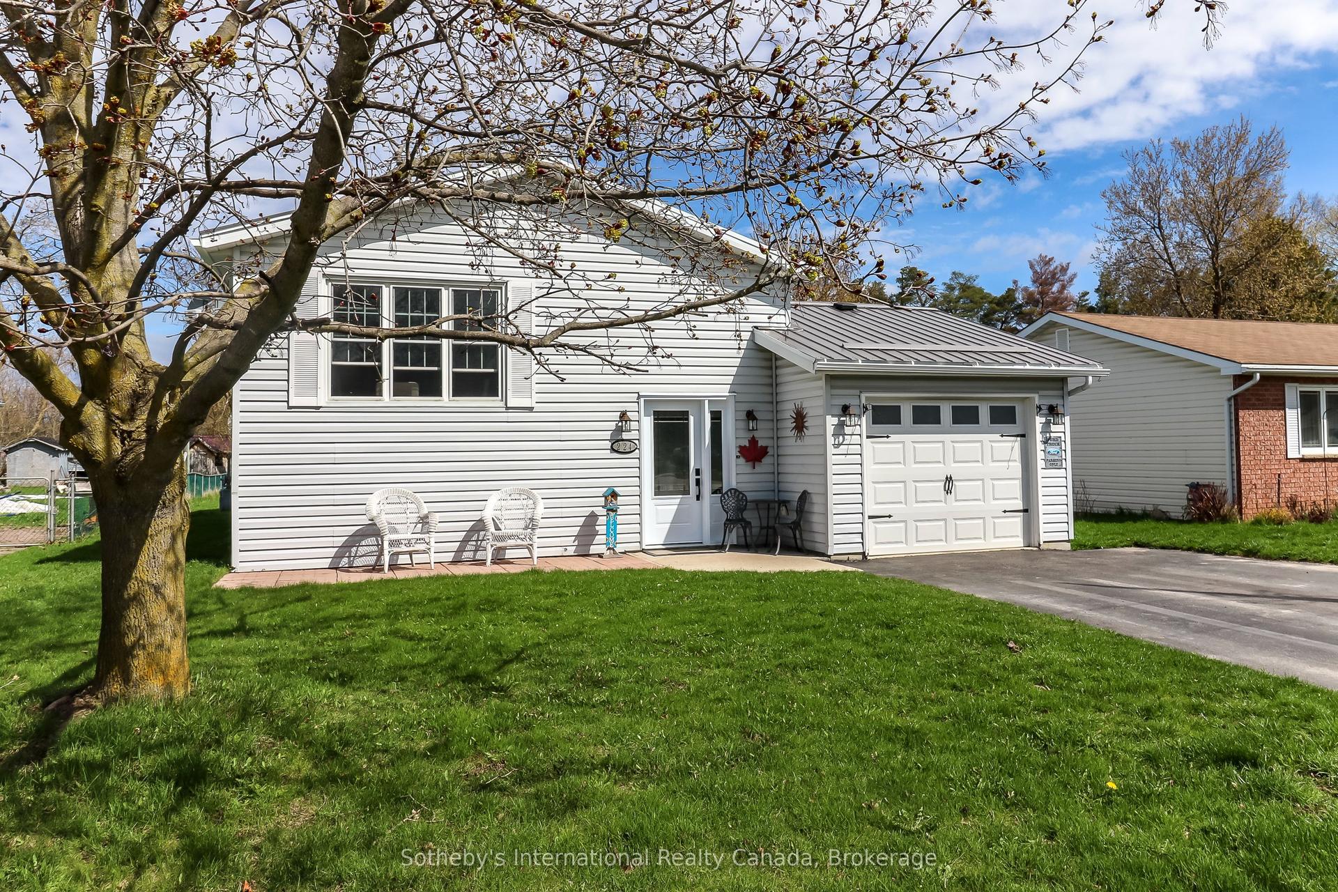 224 Beech Street — photo 1