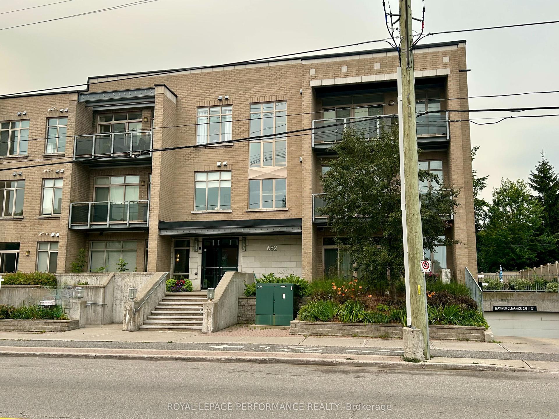 682 Churchill Avenue 201 #201, Carlingwood - Westboro and Area — Condo for lease, photo 1