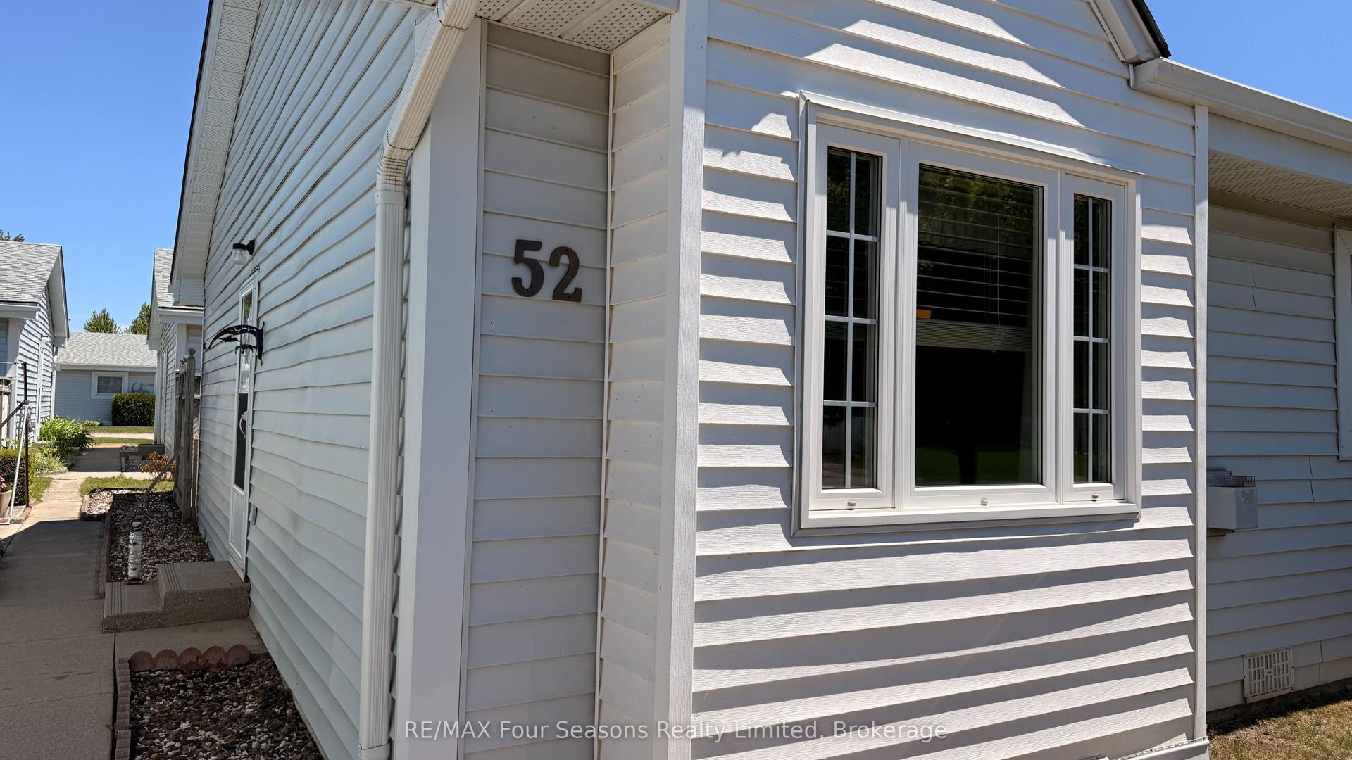 303 Waterloo Street 52 #52 — photo 1