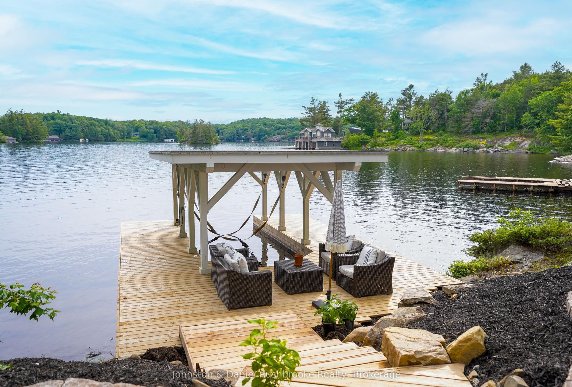 44-2755 Muskoka Rd 118 West (Hutton Road), Muskoka Lakes — Detached for sale, photo 1