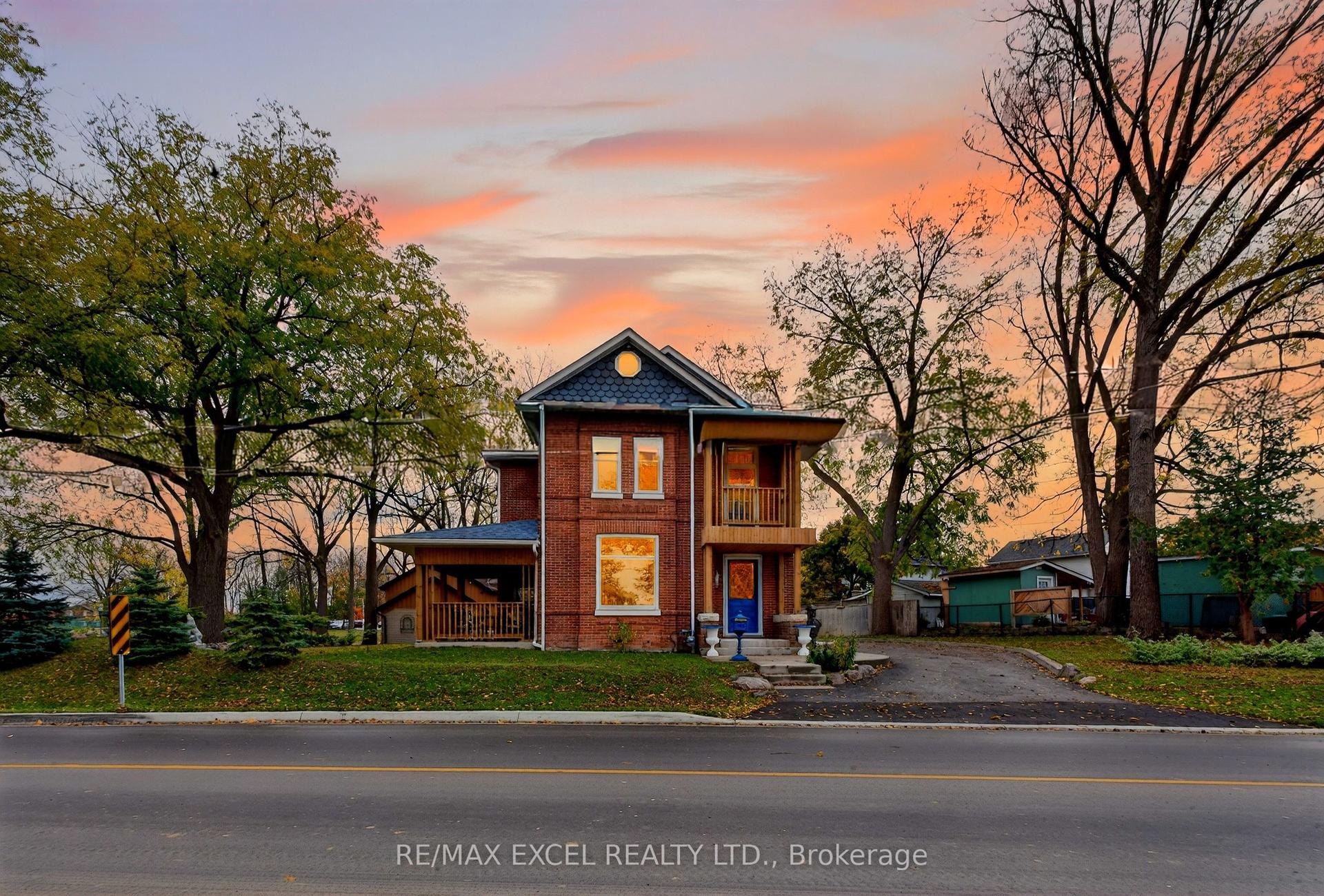 9 The Queensway N, Georgina — Detached for sale, photo 1